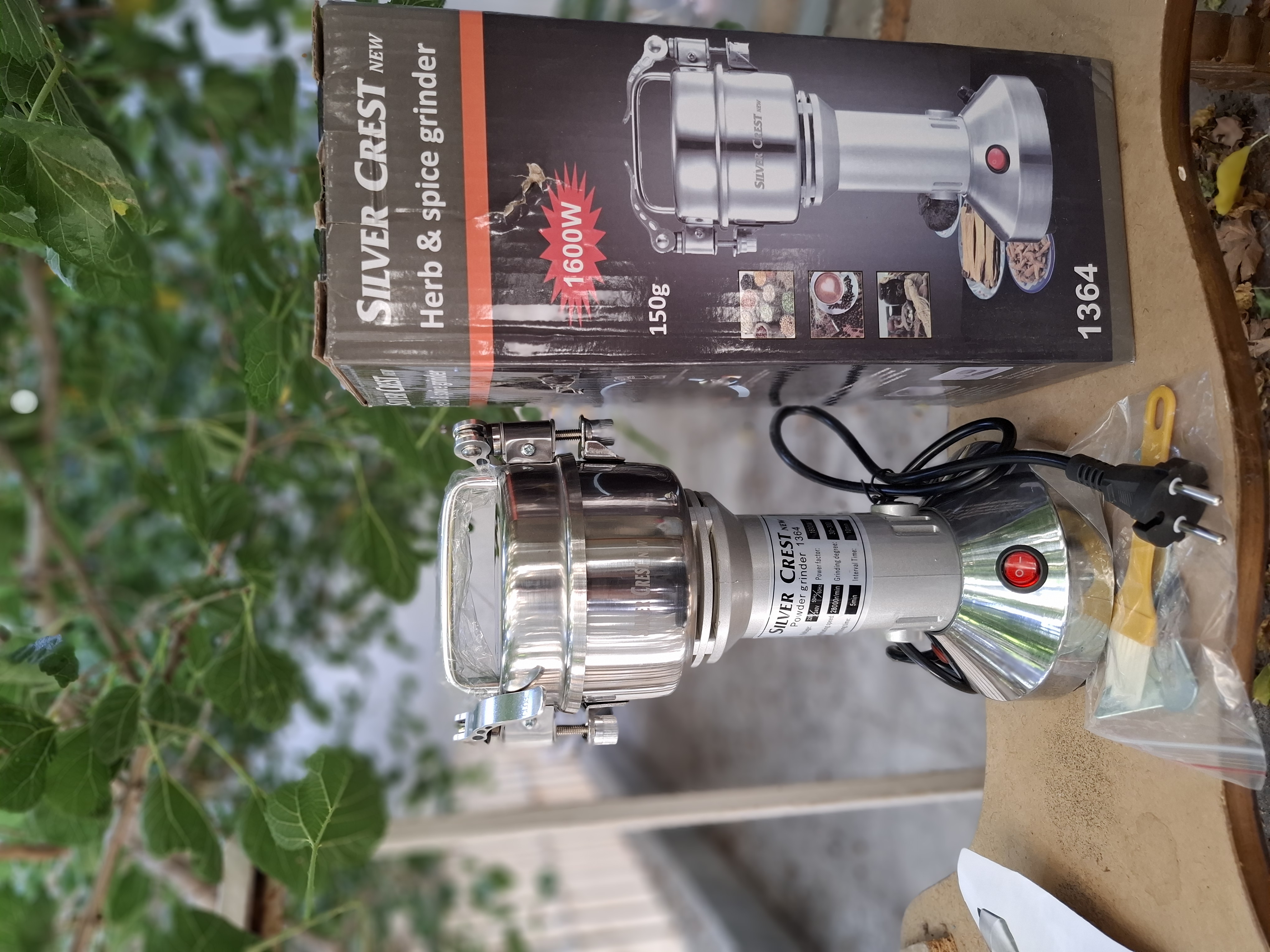آسیاب صنعتی سیلور کرست 150گرم 1600 وات سنگ شکن سیم پیچ موتور مس درب گیره ای