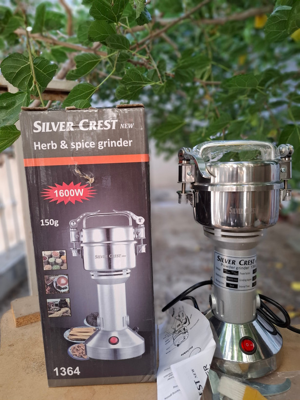 آسیاب صنعتی سیلور کرست 150گرم 1600 وات سنگ شکن سیم پیچ موتور مس درب گیره ای
