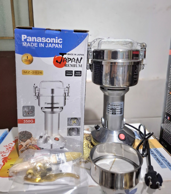 آسیاب صنعتی پاناسونیک 350 گرم 2800 وات 6 تیغه به همراه الک تیغه و ذغال یدک